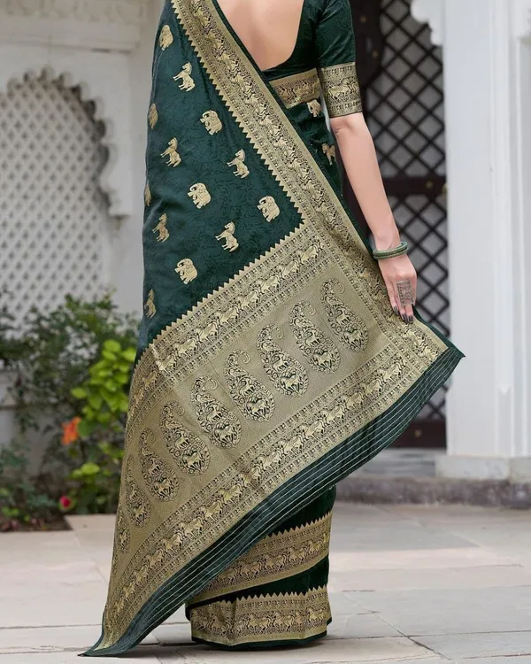 Green_Embellished_Banarasi_Jacquard_Saree_(Green)